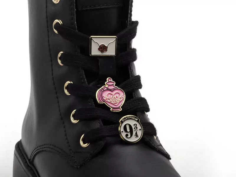 Geox J CASEY FILLE J5620B Noir Boots et Bottes Fille