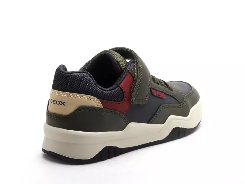 Geox J PERTH GARCON J367RE Kaki Baskets Basses Garçon
