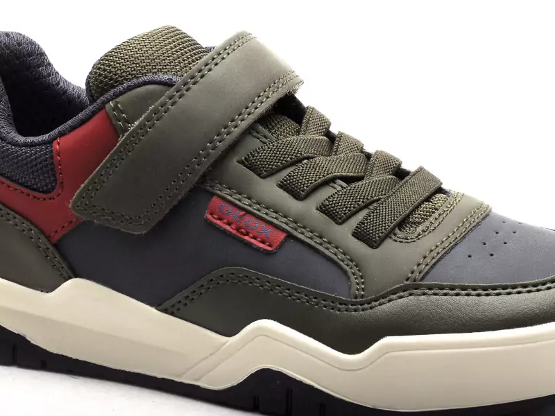 Geox J PERTH GARCON J367RE Kaki Baskets Basses Garçon