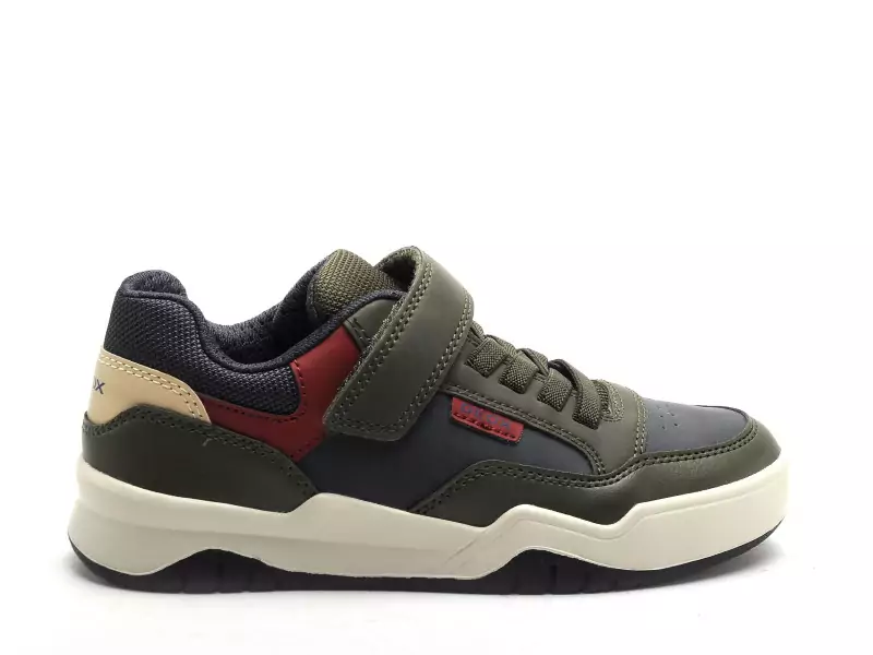 Geox J PERTH GARCON J367RE Kaki Baskets Basses Garçon