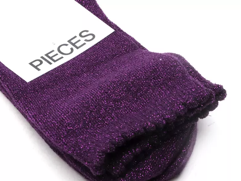 Pieces Chaussettes à paillette PCSEBBY GLITTER LONG SOCKS NOOS BC Violet Accessoires Femme