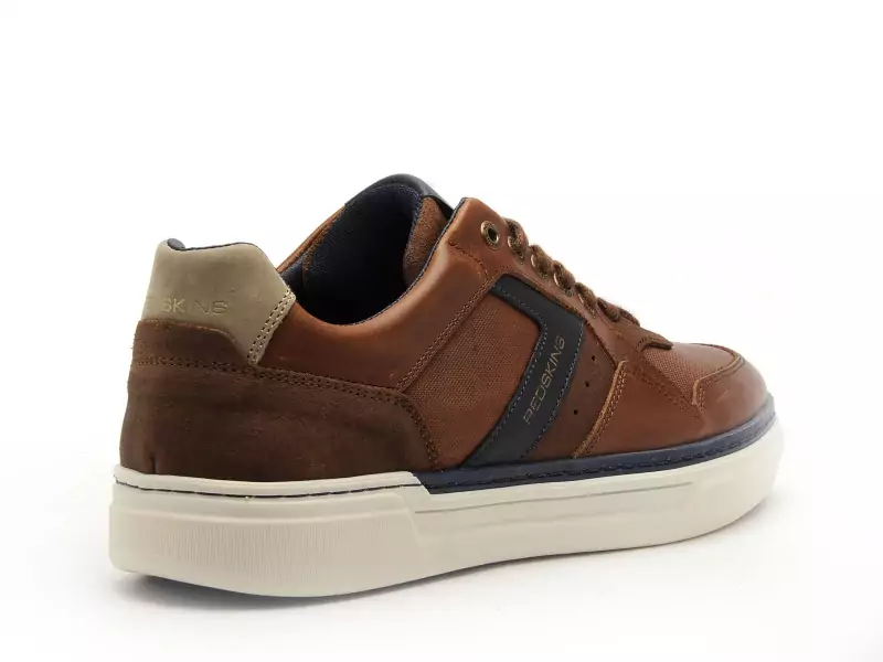 Redskins Baskets LERMI Marron Baskets Basses Homme