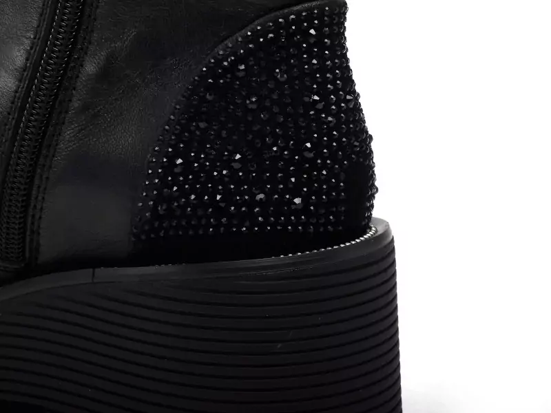 Regarde Le Ciel SADHY 08 Noir Boots et Bottines à Talons Femme