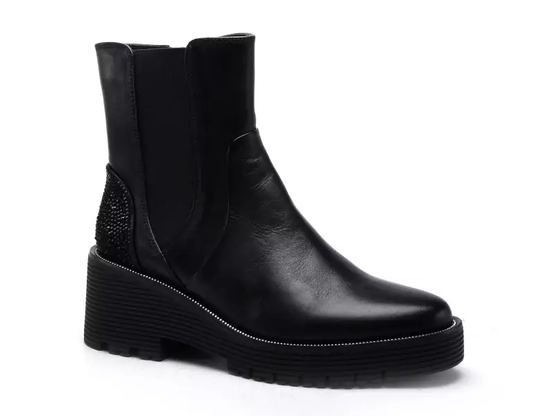 Regarde Le Ciel SADHY 08 Noir Boots et Bottines à Talons Femme