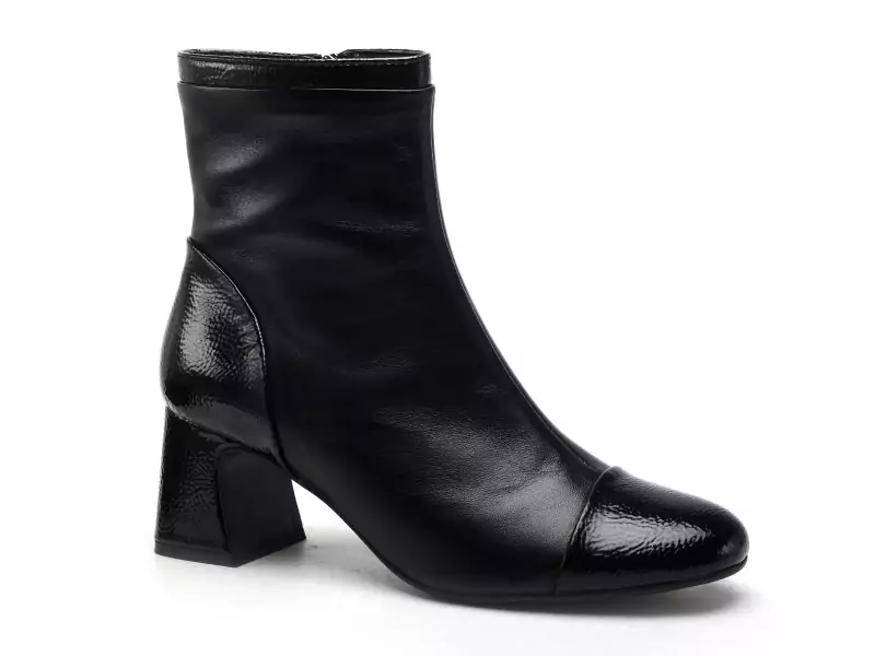 Regarde Le Ciel MYA 01 Noir Boots et Bottines à Talons Femme