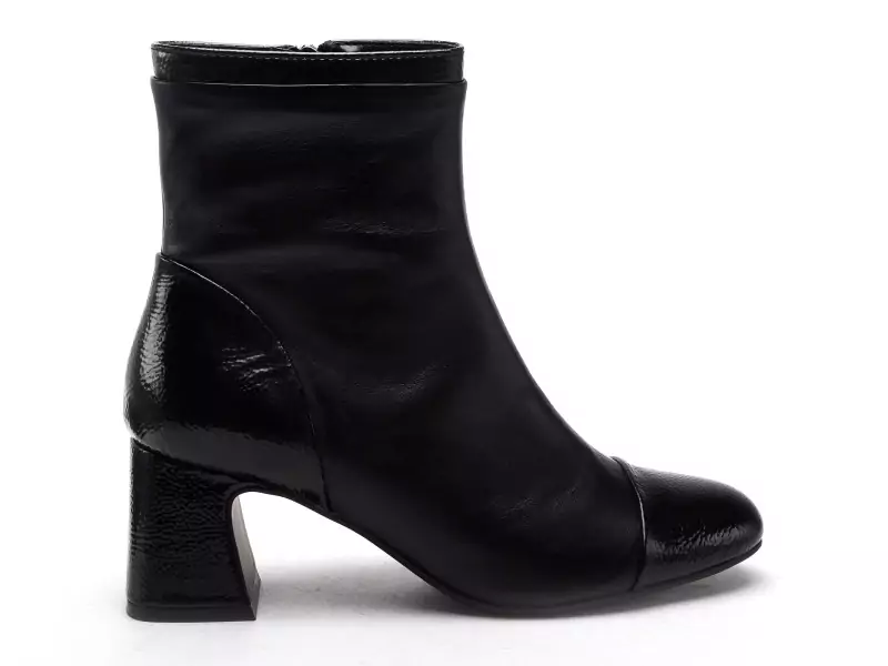 Regarde Le Ciel MYA 01 Noir Boots et Bottines à Talons Femme
