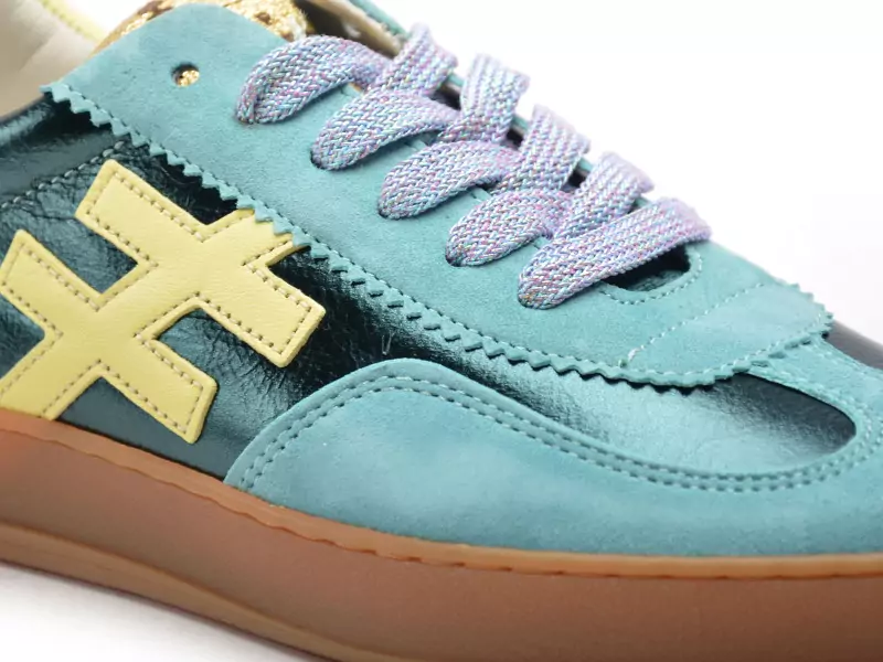 Another Trend A032 Vert Baskets Basses Femme