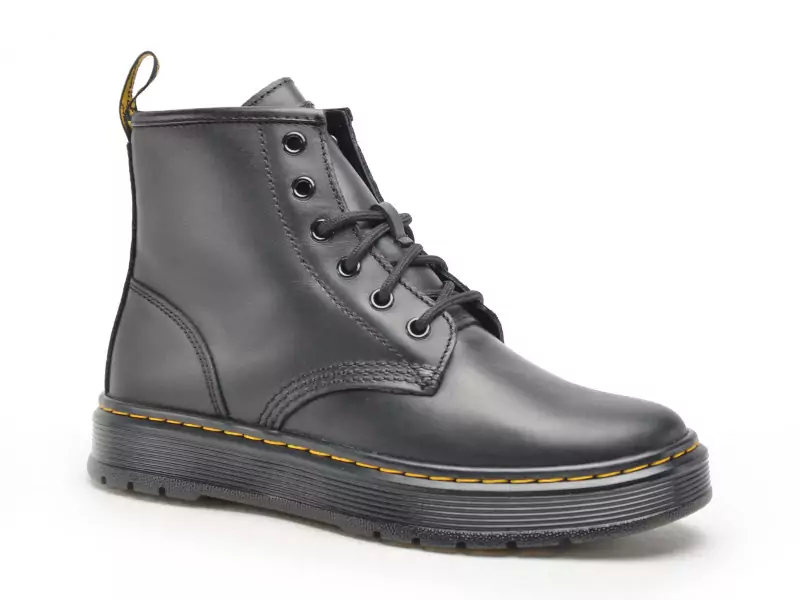 Dr Martens BROOKLINE CHUKKA 6 EYE BOOT 41550001 Noir Boots et Bottines Plates Femme