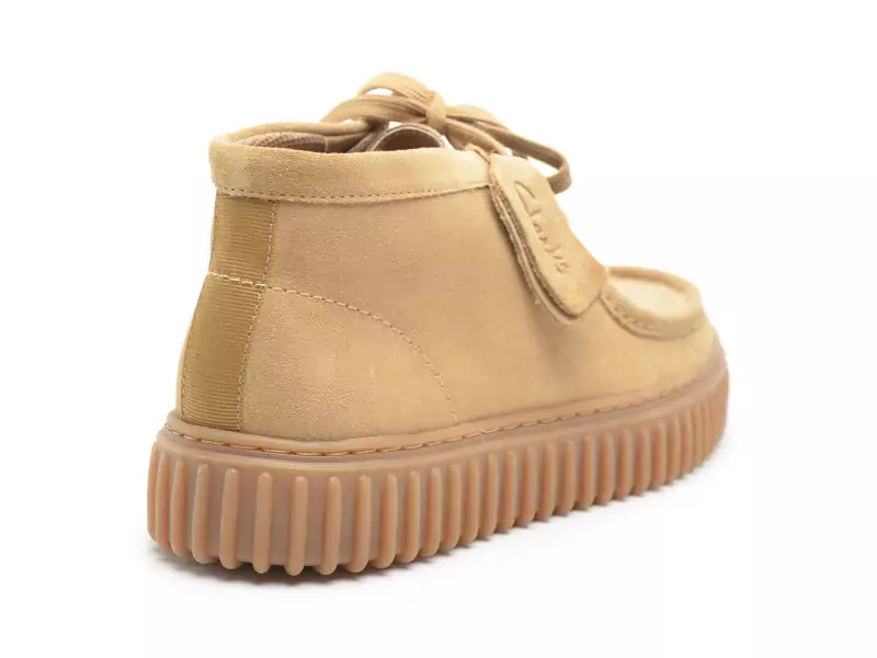 Clarks TORHILL HI Beige Mocassins Homme