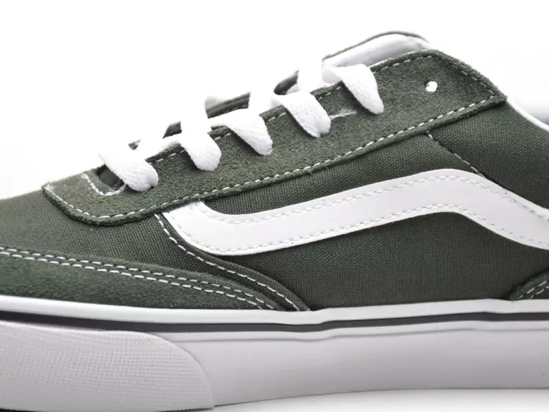 Vans BROOKLYN LS SUEDE C Vert Baskets Basses Homme