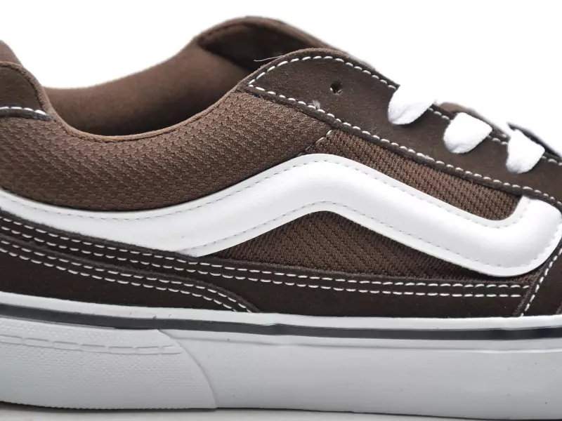 Vans CALDRONE SUEDE MESH Marron Baskets Basses Homme