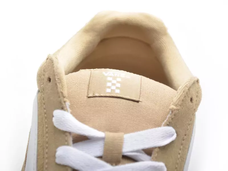 Vans CALDRONE BASIC GUM Beige Baskets Basses Garçon