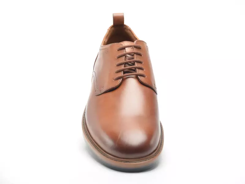 Clarks ALDWIN LACE Marron Chaussures de Ville Homme