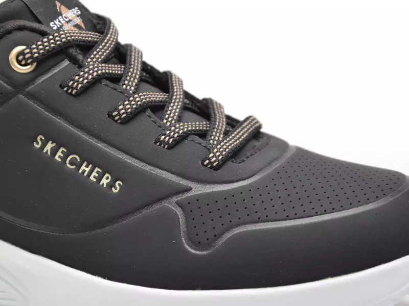 Skechers 310384L Noir Baskets Basses Femme