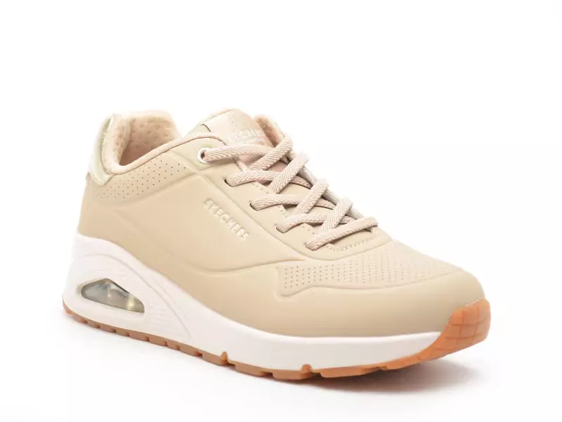 Skechers 155196 Beige Baskets Basses Femme