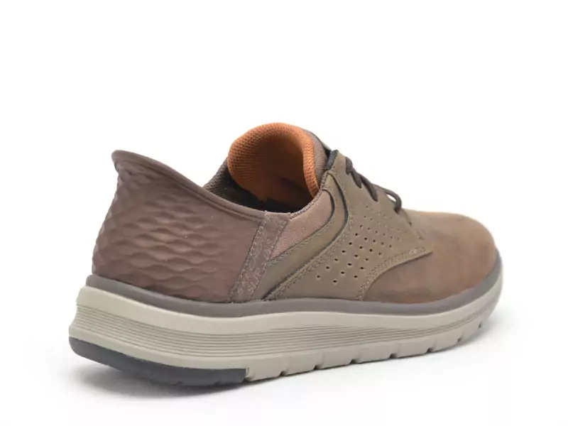 Skechers 205249 Marron Chaussures de Ville Homme