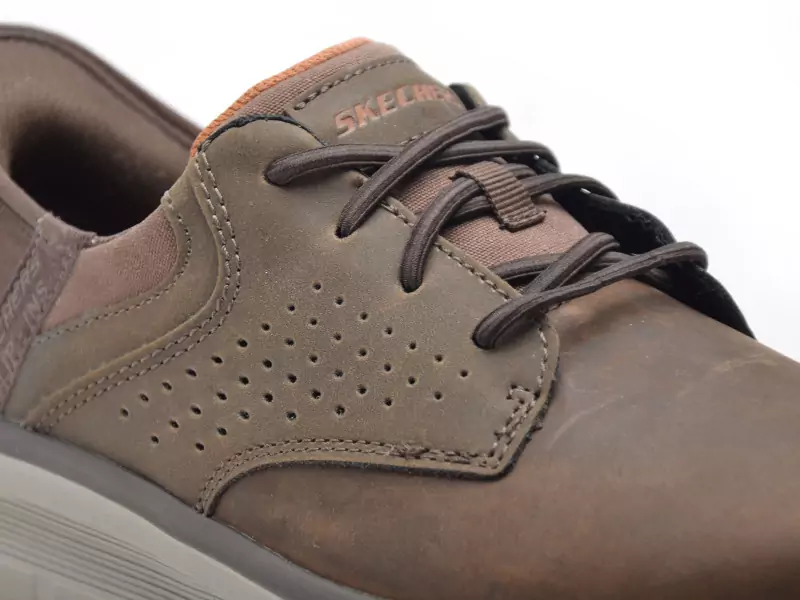 Skechers 205249 Marron Chaussures de Ville Homme