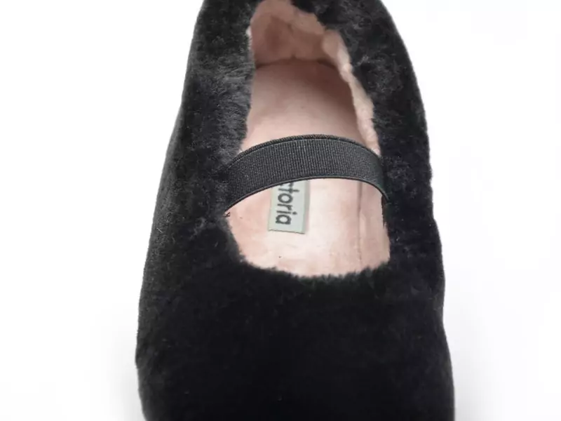 Victoria 1048106 GIMNASIA CASA PELO SOFT Noir Chaussons Fille