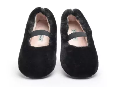 1048106 GIMNASIA CASA PELO SOFT Noir Chaussons Fille