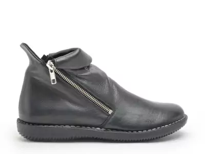 7237 Noir