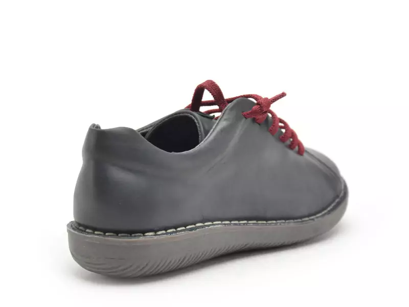 Chacal 7200 Noir Baskets Basses Femme