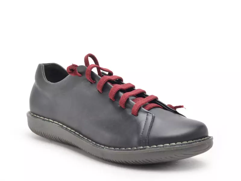 Chacal 7200 Noir Baskets Basses Femme