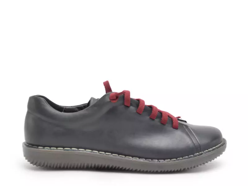 Chacal 7200 Noir Baskets Basses Femme