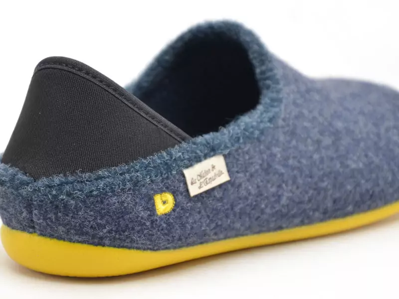 La Maison De L Espadrille Chaussons 6717 8 Bleu Chaussons Homme