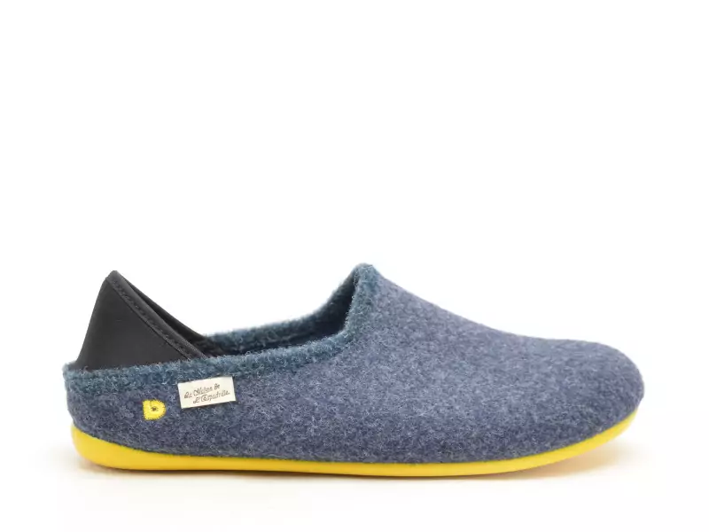 La Maison De L Espadrille Chaussons 6717 8 Bleu Chaussons Homme