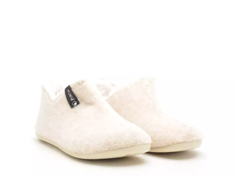 La Maison De L Espadrille Chaussons 6036 8 Beige Chaussons Femme