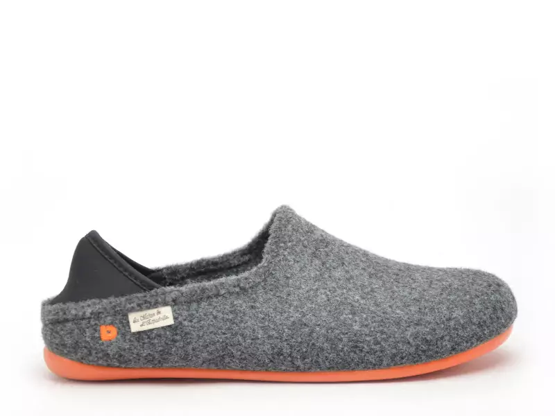 La Maison De L Espadrille Chaussons 6717 8 Noir Chaussons Homme