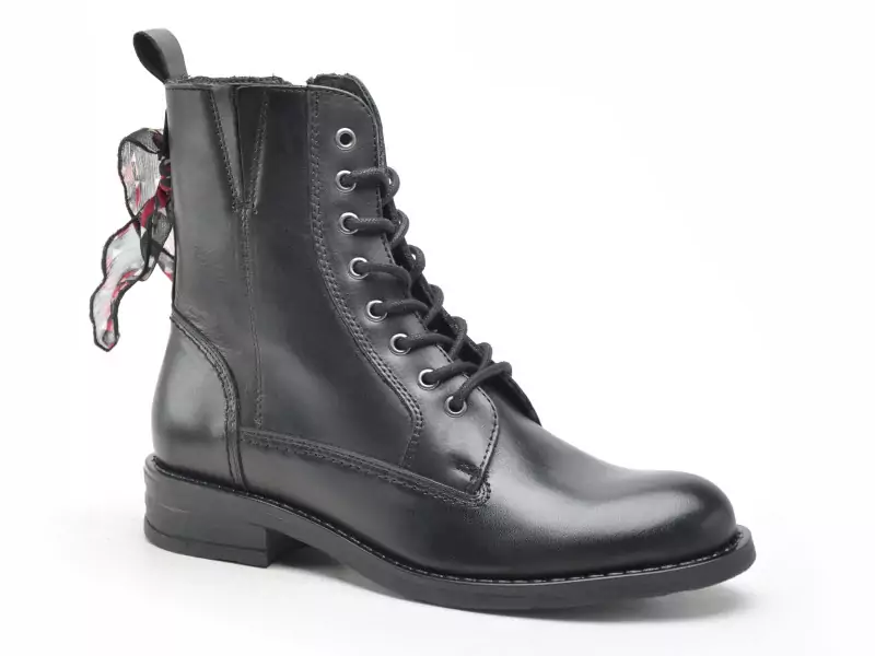  3508 NORMA Noir Boots et Bottines Plates Femme