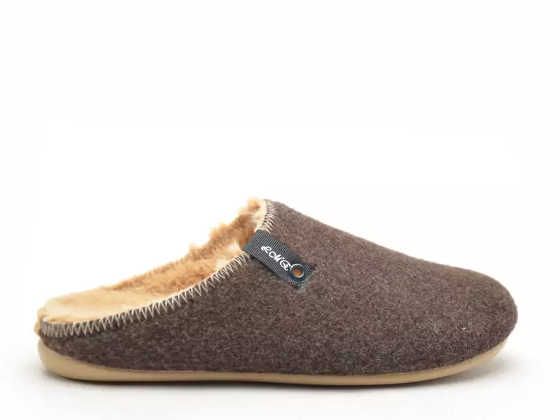La Maison De L Espadrille Chaussons 6735 8 Marron Chaussons Homme