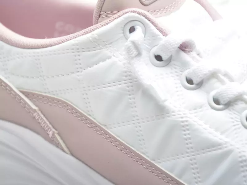 Skechers 150404 COZYFIT Blanc Baskets Basses Femme