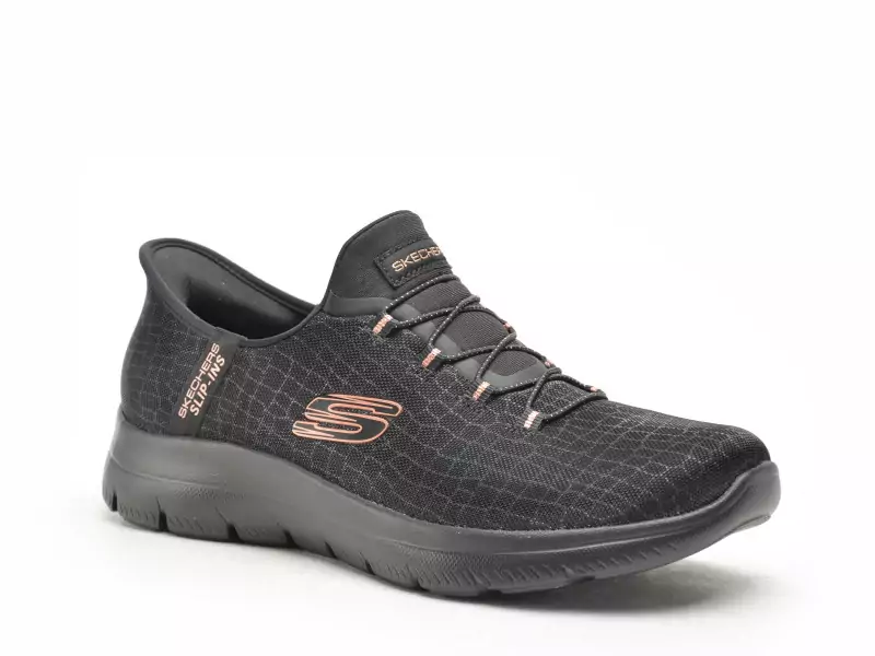 Skechers 150128 SUMMIT Noir Baskets Basses Femme