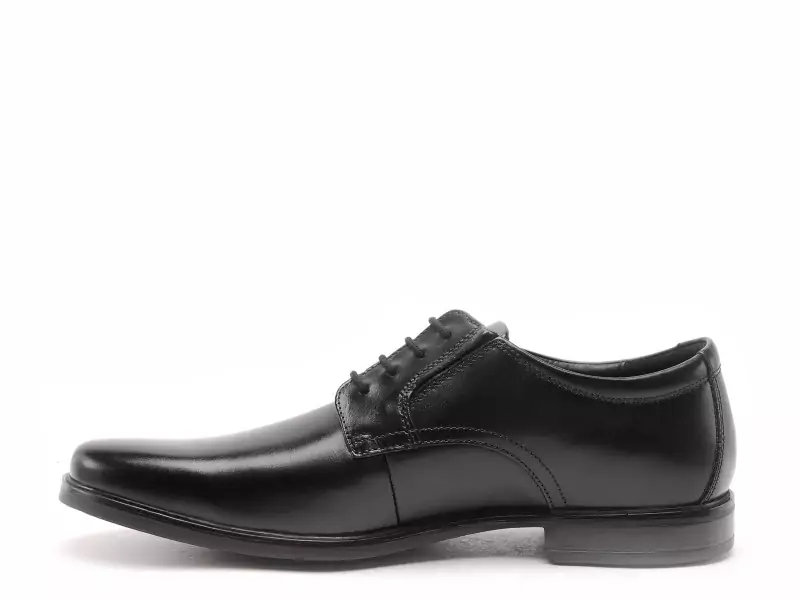 Clarks HOWARD WALK Noir Chaussures de Ville Homme