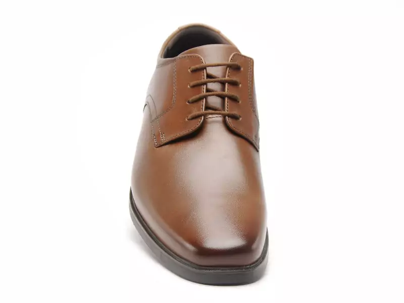 Clarks HOWARD WALK Marron Chaussures de Ville Homme