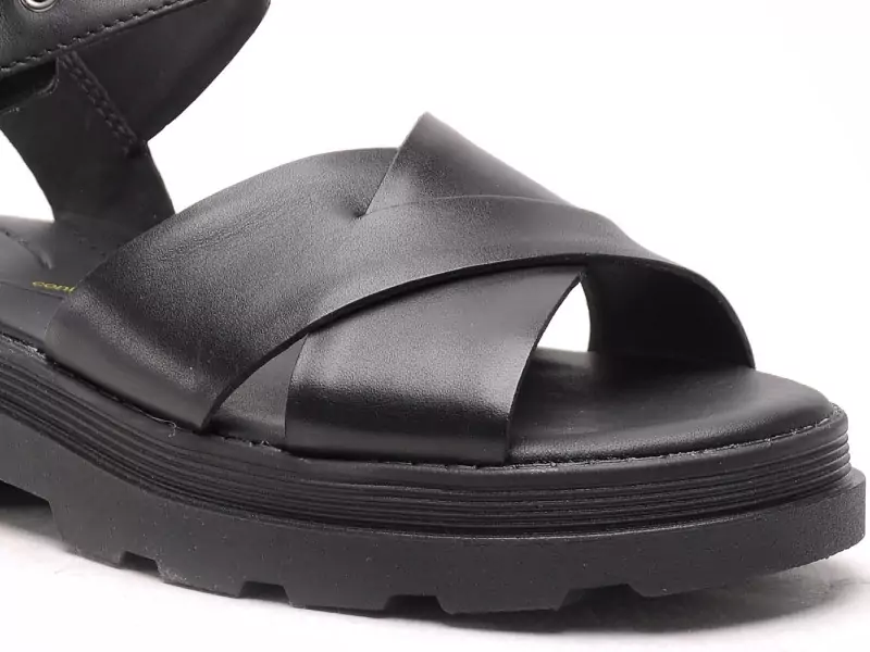 Clarks ORINNOCO CROSS Noir Sandales à Talons Femme