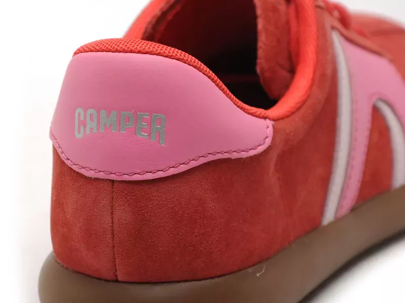Camper K201608 Rouge Baskets Basses Femme