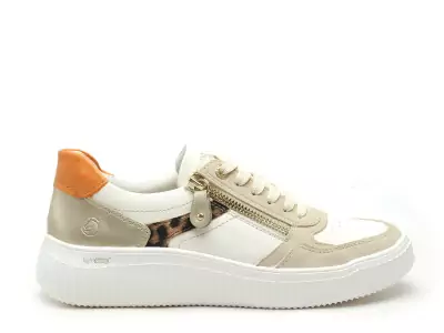 D3E05 Beige Baskets Basses Femme