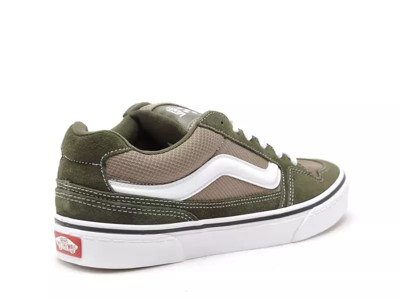 Vans CALDRONE EMBOSSES S Kaki Baskets Basses Homme