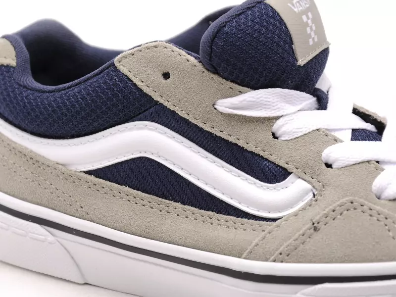 Vans CALDRONE SUEDEMESH Gris Baskets Basses Garçon