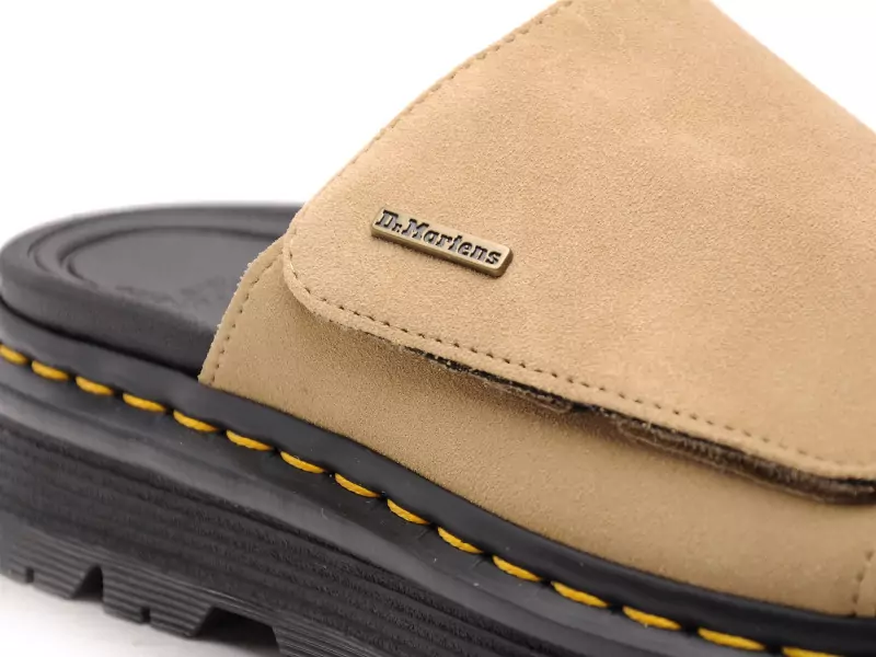 Dr Martens ZEBZAG SLIDE Beige Mules et Sabots à Talons Femme