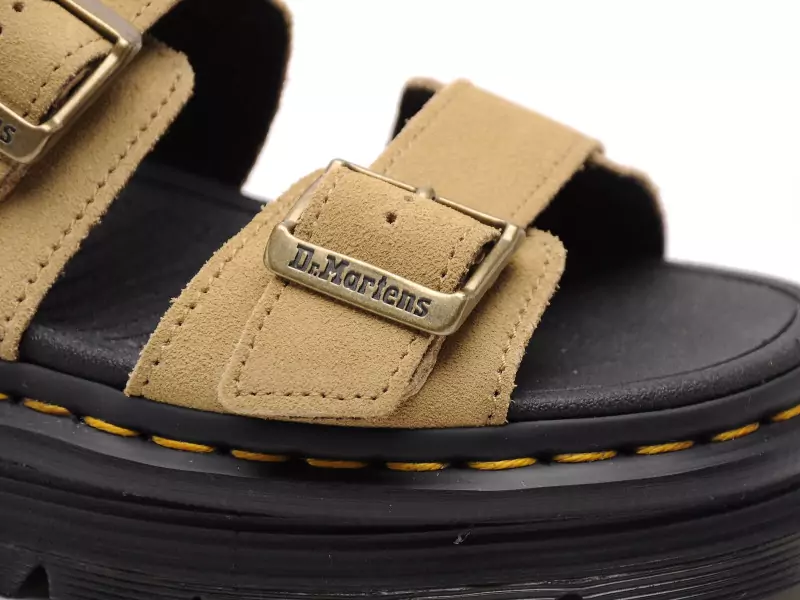 Dr Martens ZEBZAG SANDAL Beige Sandales à Talons Femme