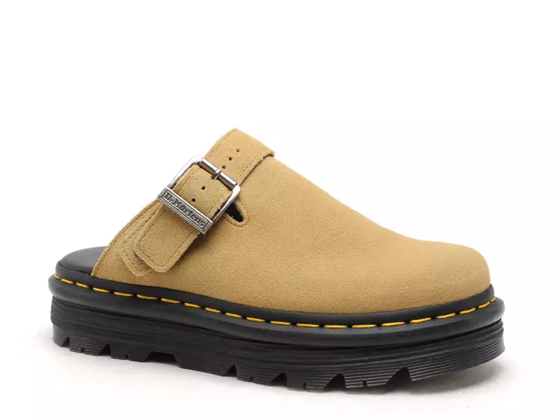 Dr Martens ZEBZAG MULE F Beige Mules et Sabots à Talons Femme
