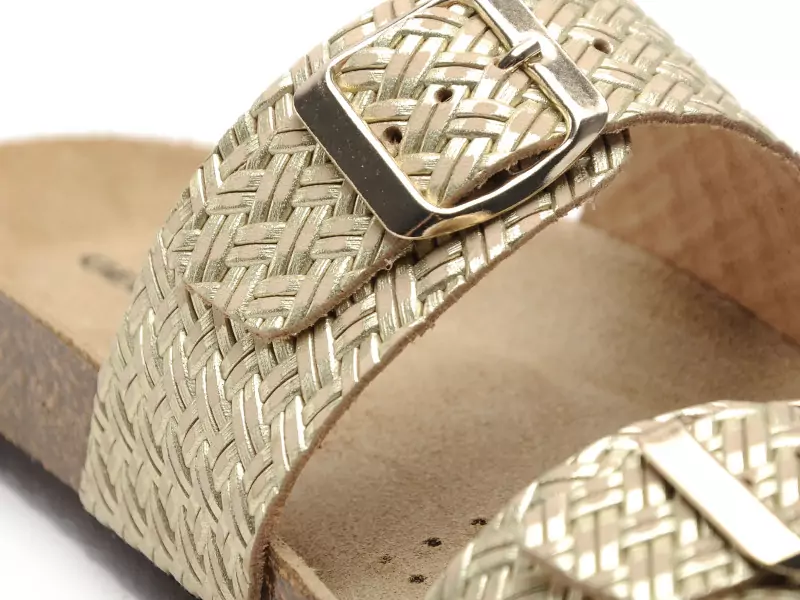 Geox D BRIONIA D35LSL Or Mules et Sabots Plats Femme