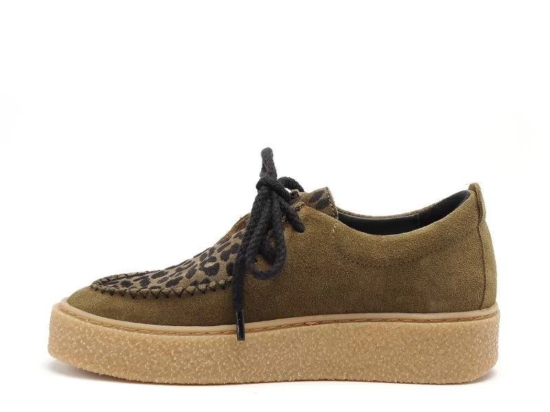 Regard DIEPE V3 Kaki Baskets Basses Femme