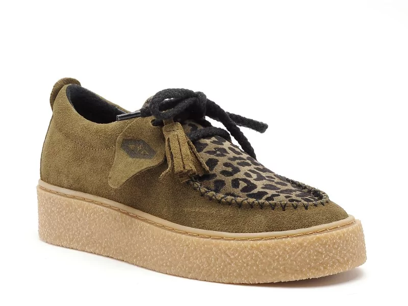 Regard DIEPE V3 Kaki Baskets Basses Femme