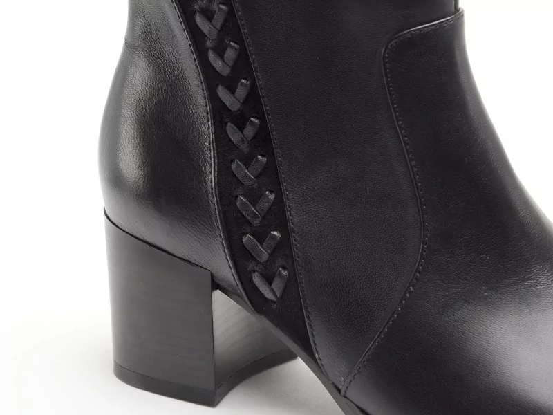 Regarde Le Ciel TAYLOR 47 Noir Boots et Bottines à Talons Femme