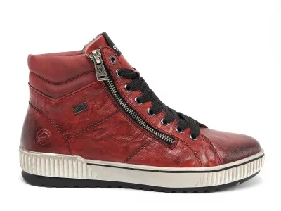 D0772 Rouge Basket Montante Femme